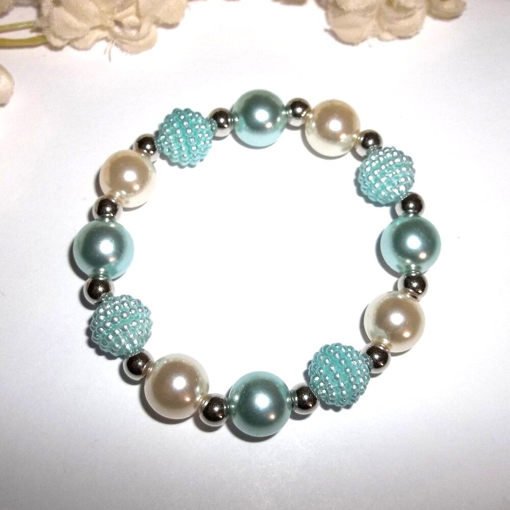 Cream Faux Pearl Stretch Bracelet Light Blue Silver Girl Small Jewelry Chic D164